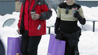 Kate Hudson And Sorta-Dad Kurt Russell Shop, Sip